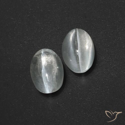 Gemas de Silimanita Ojo de Gato Blanco claro natural de 2.64 ct, Ovalada, Translúcido