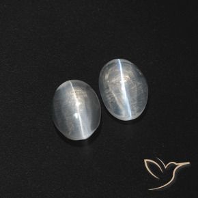 Gemas de Silimanita Ojo de Gato Blanco claro natural de 2.62 ct, Ovalada, Translúcido