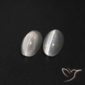 Gemas de Silimanita Ojo de Gato Blanco claro natural de 2.39 ct, Ovalada, Translúcido