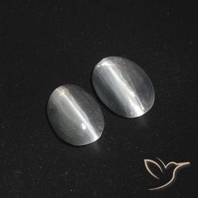 Gemas de Silimanita Ojo de Gato Blanco claro natural de 2.53 ct, Ovalada, Translúcido