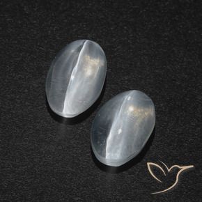 Gemas de Silimanita Ojo de Gato Blanco claro natural de 2.29 ct, Ovalada, Translúcido