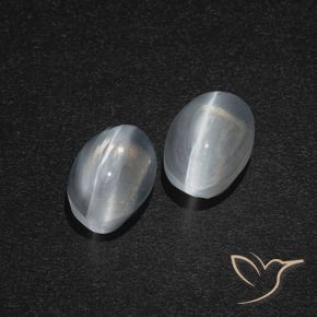 Gemas de Silimanita Ojo de Gato Blanco claro natural de 2.71 ct, Ovalada, Translúcido