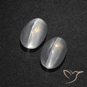 Gemas de Silimanita Ojo de Gato Blanco claro natural de 2.86 ct, Ovalada, Translúcido