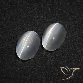 Gemas de Silimanita Ojo de Gato Blanco claro natural de 2.36 ct, Ovalada, Translúcido