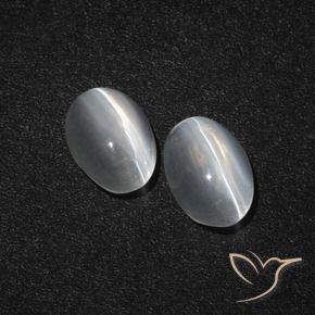Gemas de Silimanita Ojo de Gato Blanco claro natural de 2.36 ct, Ovalada, Translúcido