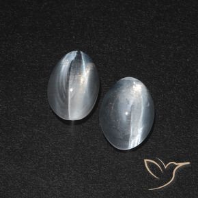 Gemas de Silimanita Ojo de Gato Blanco claro natural de 2.46 ct, Ovalada, Translúcido
