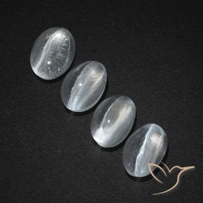 Gemas de Silimanita Ojo de Gato Blanco claro natural de 4.08 ct, Ovalada, Translúcido