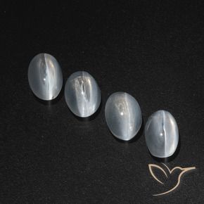 Gemas de Silimanita Ojo de Gato Blanco claro natural de 4.68 ct, Ovalada, Translúcido
