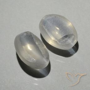 Gemas de Silimanita Ojo de Gato Blanco cálido natural de 2.02 ct, Ovalada, Transparente