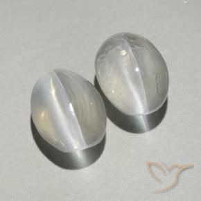 Gemas de Silimanita Ojo de Gato Blanco cálido natural de 2.36 ct, Ovalada, Transparente