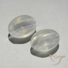 Gemas de Silimanita Ojo de Gato Blanco cálido natural de 2.36 ct, Ovalada, Transparente