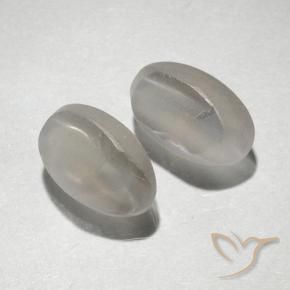 Gemas de Silimanita Ojo de Gato Blanco cálido natural de 2.17 ct, Ovalada, Translúcido
