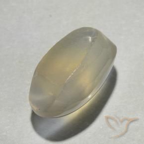 Silimanita Ojo de Gato Amarillo claro natural de 1.39 ct, Ovalada, Transparente