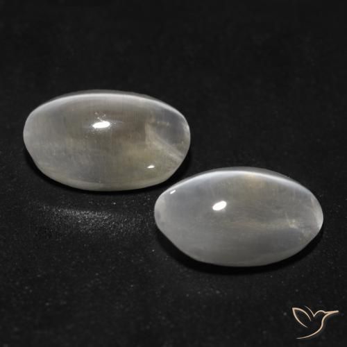 Gemas de Silimanita Ojo de Gato Gris muy claro natural de 1.94 ct, Ovalada, Transparente