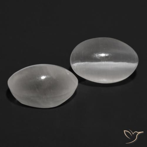 Gemas de Silimanita Ojo de Gato Gris muy claro natural de 2.25 ct, Ovalada, Translúcido