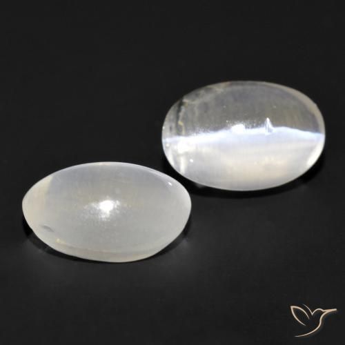 Gemas de Silimanita Ojo de Gato Gris muy claro natural de 1.89 ct, Ovalada, Transparente
