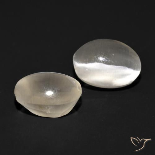 Gemas de Silimanita Ojo de Gato Gris muy claro natural de 1.78 ct, Ovalada, Translúcido