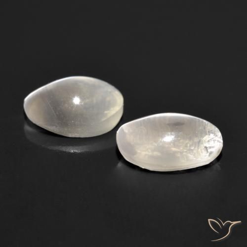 Gemas de Silimanita Ojo de Gato Gris muy claro natural de 1.82 ct, Ovalada, Transparente