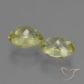Gemas de Sillimanita Amarillo  verdoso natural de 4.88 ct, Ovalada, VS