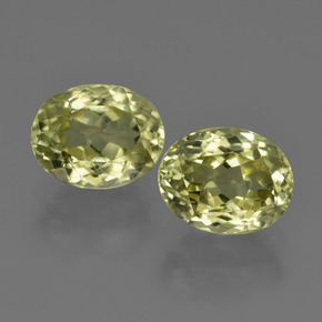Gemas de Sillimanita Amarillo medio natural de 4.94 ct, Corte Óvalo, VS