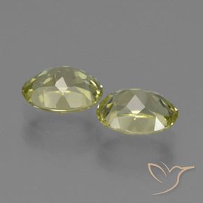 Gemas de Sillimanita Amarillo  verdoso natural de 4.09 ct, Ovalada, VS
