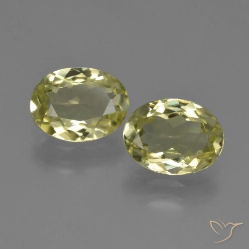 Gemas de Silimanita Amarillo  verdoso natural de 3.15 ct, Ovalada, VVS-VS