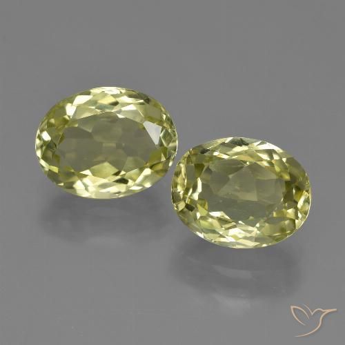 4.32ctw Natural Amarillo  verdoso Silimanita, Ovalada, VVS-VS