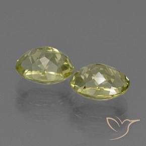 Gemas de Sillimanita Amarillo  verdoso natural de 4.57 ct, Ovalada, VVS