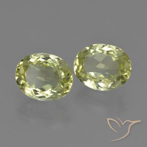 Gemas de Sillimanita Amarillo medio natural de 3.97 ct, Ovalada, VVS-VS