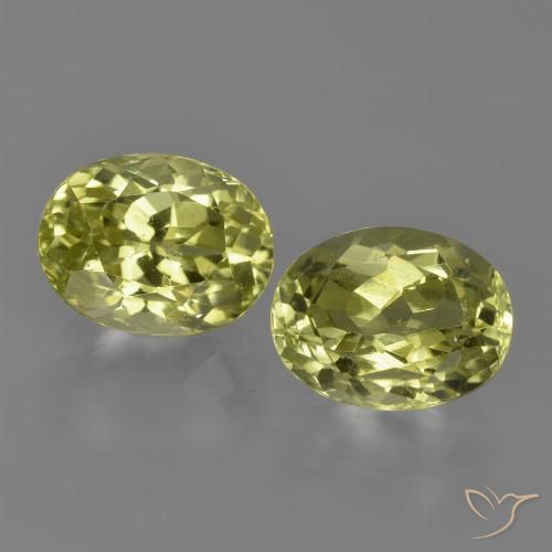 Gemas de Sillimanita Amarillo verdoso natural de 3.33 ct, Corte Óvalo, VVS-VS