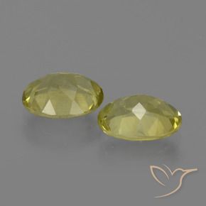 Gemas de Sillimanita Amarillo medio natural de 2.61 ct, Ovalada, VS
