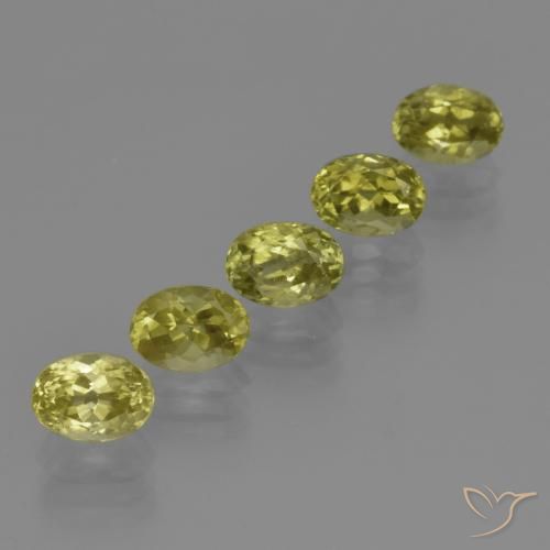 Gemas de Sillimanita Amarillo verdoso claro natural de 5.52 ct, Ovalada, VVS-VS