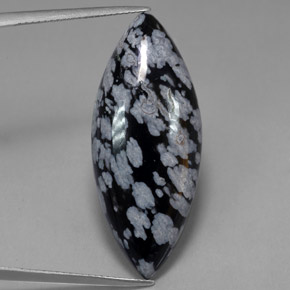 Obsidiana Copo de Nieve Gris-Blanco y negro natural de 21.02 ct, Marquesa, Opaco