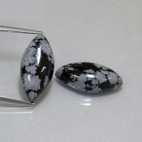 Gemas de obsidiana nevada negro natural de  ct, marquesa, opaco