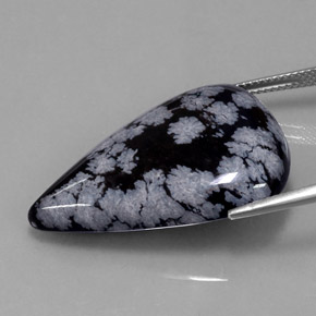 Obsidiana nevada multicolor natural de 28,43 ct, en forma de pera, opaco