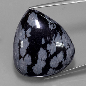 Obsidiana nevada negro natural de 34,56 ct, en forma de pera, opaco