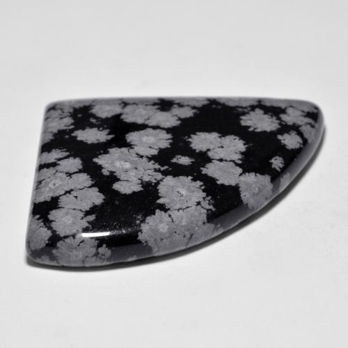Obsidiana nevada multicolor natural de 44,61 ct, forma elegante, opaco