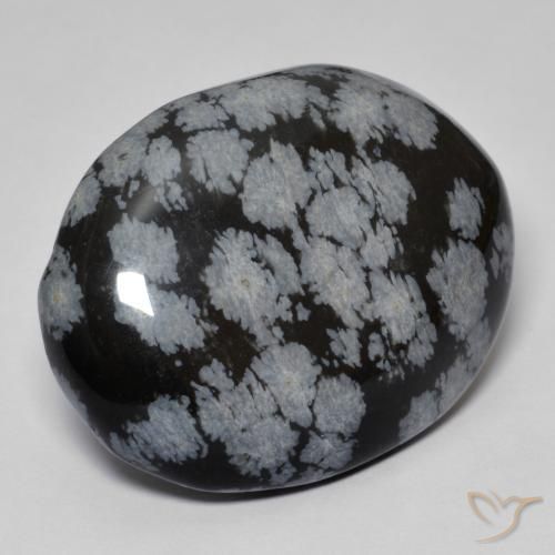 Obsidiana copo de nieve Gris-Blanco y negro natural de 44.26 ct, Ovalada, Opaco