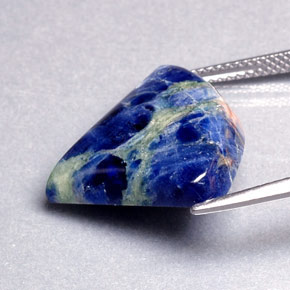 Sodalita azul natural de 10,30 ct, forma elegante, opaco