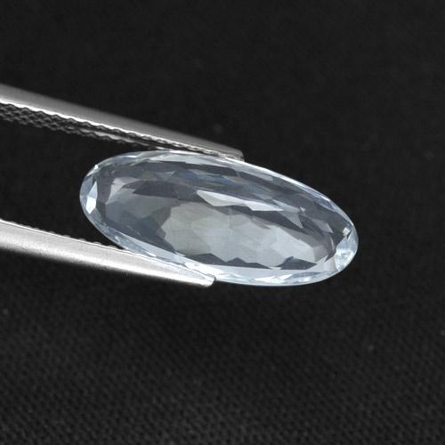 Sodalita blanco natural de 2,85 ct, corte óvalo, VS
