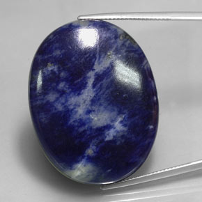Sodalita azul natural de 56,50 ct, corte óvalo, opaco