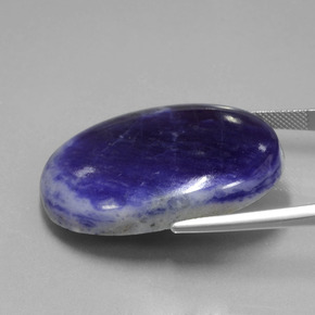 Sodalita Azul violeta natural de 60.10 ct, Corte Óvalo, Opaco