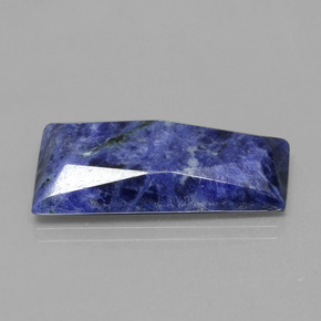 Sodalita Azul violeta natural de 19.83 ct, Forma elegante, Opaco