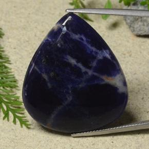 Sodalita multicolor natural de 32,53 ct, en forma de pera, opaco