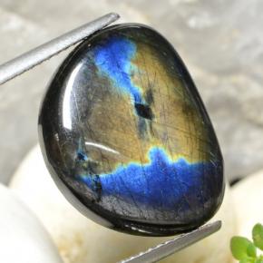 Espectrolita multicolor natural de 9,04 ct, forma elegante, opaco