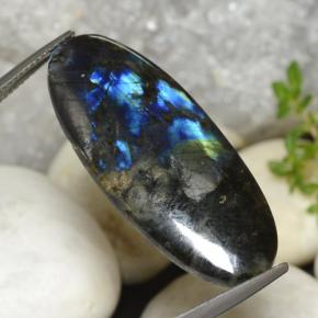 Espectrolita multicolor natural de 15,38 ct, corte óvalo, opaco