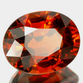 Granate espesartita naranja natural de 2,67 ct, corte óvalo, VVS-VS