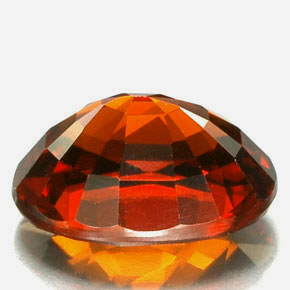 Granate espesartita naranja natural de 2,67 ct, corte óvalo, VVS-VS