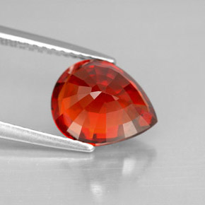 Hilo de espesartita Naranja rojizo natural de 3.61 ct, En forma de pera, VVS