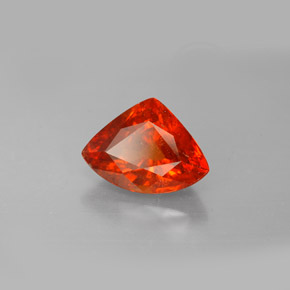 Granate espesartita naranja natural de 2,57 ct, forma elegante, SI